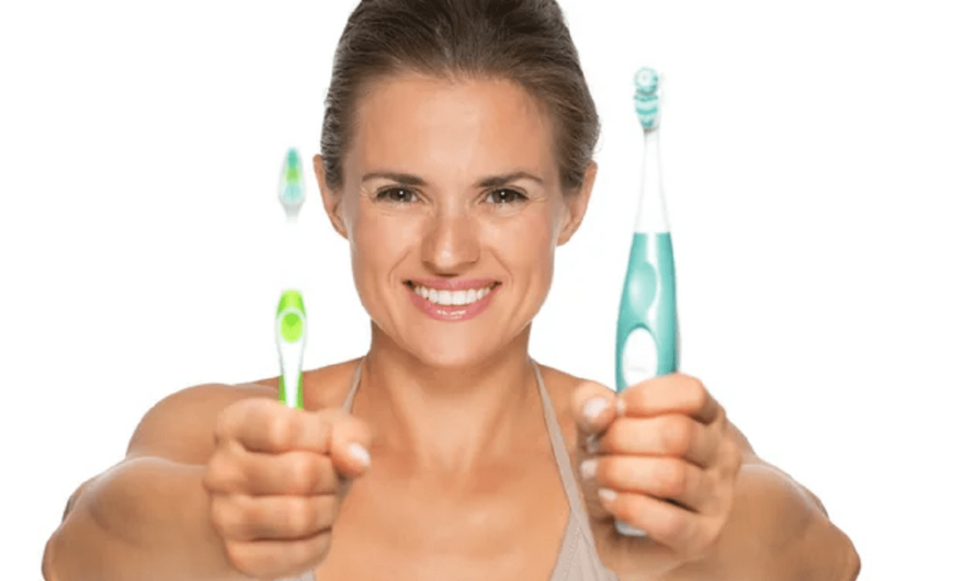 Pour ou contre la brosse à dents électrique ?