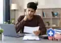 Couverture illustrant une mutuelle étudiant et options économiques
